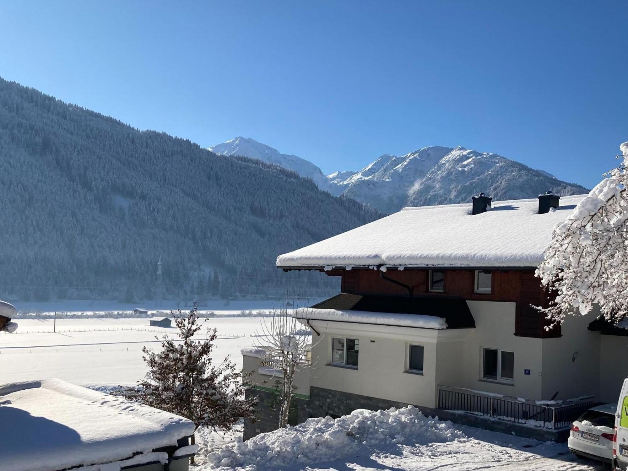 Holiday Apartment In Pinzgau With A Large Terrace Mittersill Eksteriør bilde
